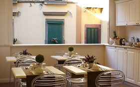 La Fontanina Suites